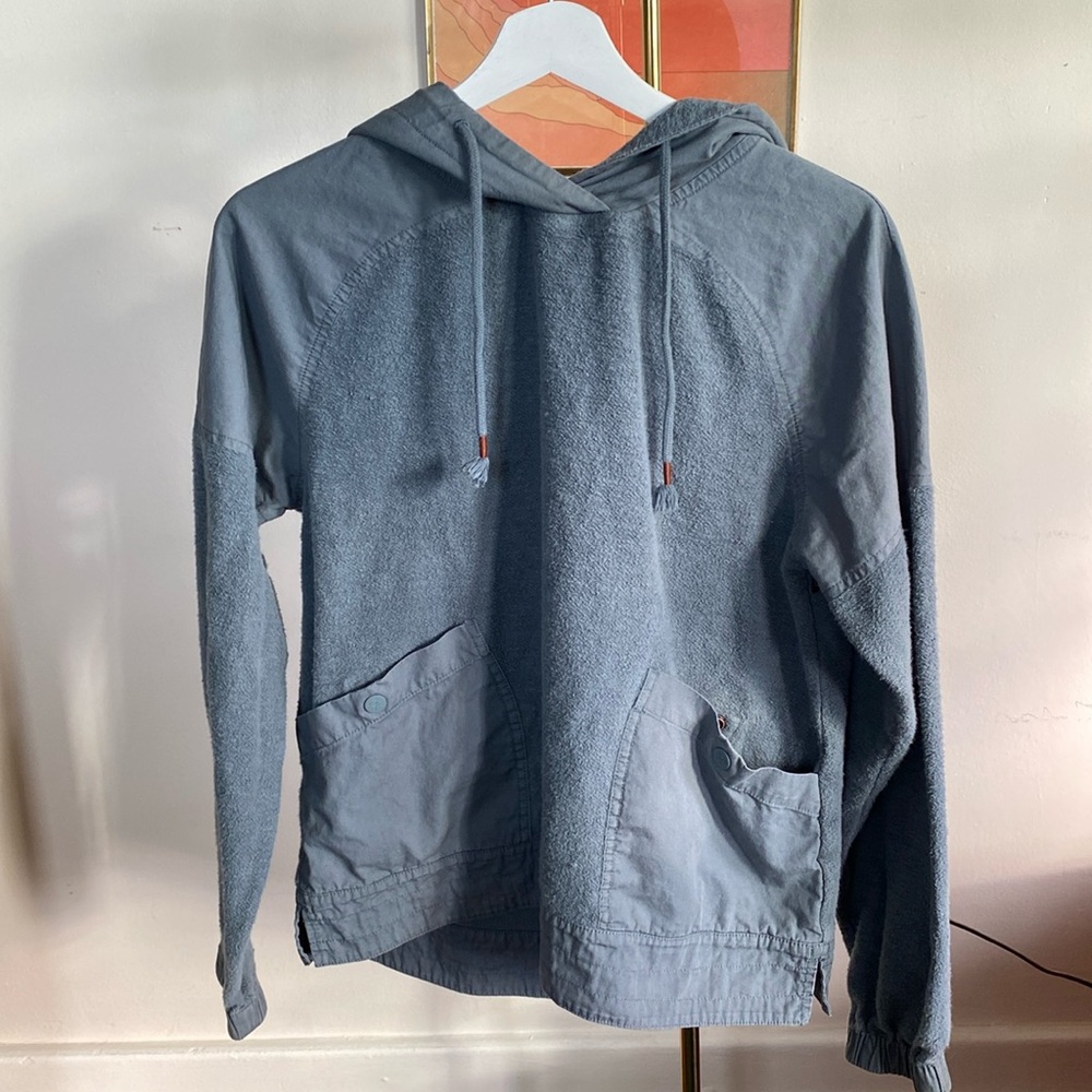 REI Hemp and Organic cotton rangelands hoodie. Blue/grey fleece and canvas.